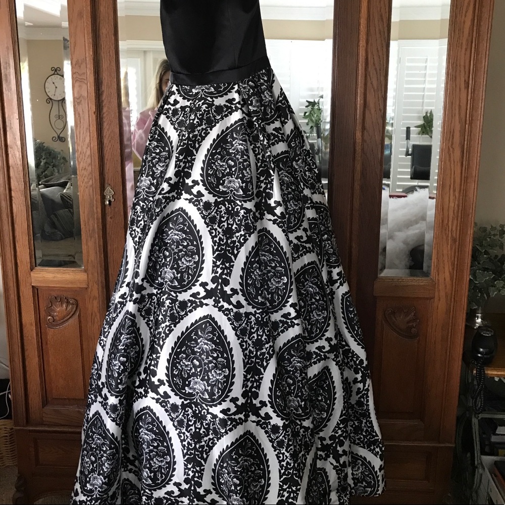 Sherri Hill Dress 50577 WITH TAGS SIZE 12